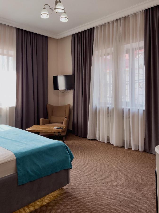 Keremet Hotel Алма Ата Екстериор снимка