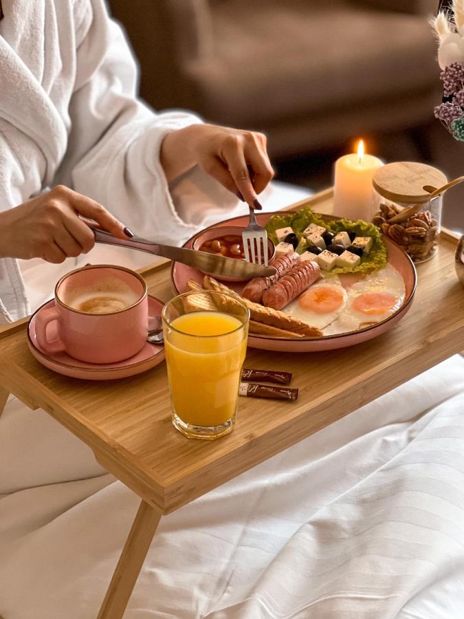 Keremet Hotel Алма Ата Екстериор снимка